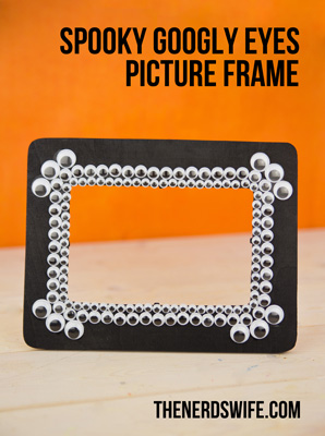 Spooky Googly Eyes Frame Small