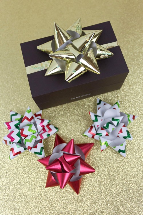 Make a Bow From Wrapping Paper