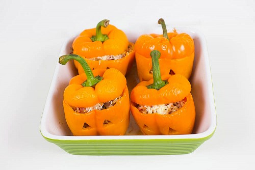 Jack-o-Lantern Stuffed Peppers-1