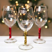 DIY Christmas Wine Glasses